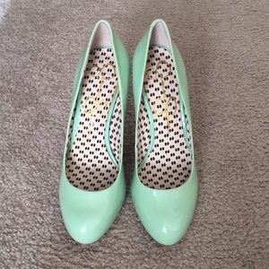 Mint Jessica Simpson Pump